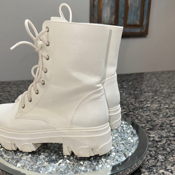Forever 21 white Combat Boots 8 - Picture 4 of 14
